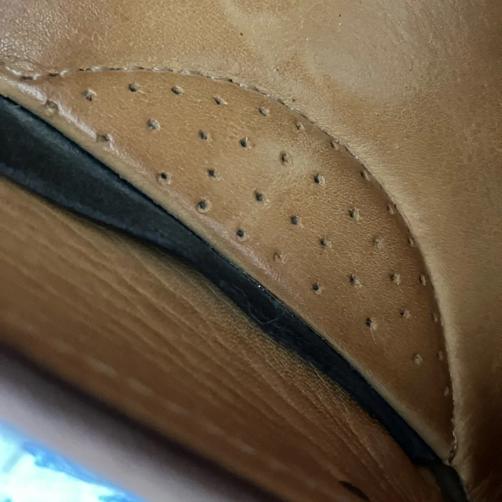 Tommy Bahama leather loafers preppy academia quiet luxury old money classic 8.5